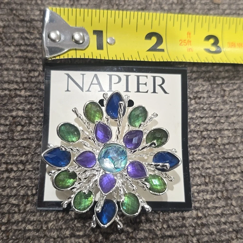 NAPIER BRAND FASHION JEWELRY FANCY PURPLE 